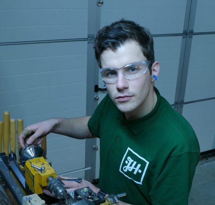 Hidde Zaaijer van Eigenaar JH Machining