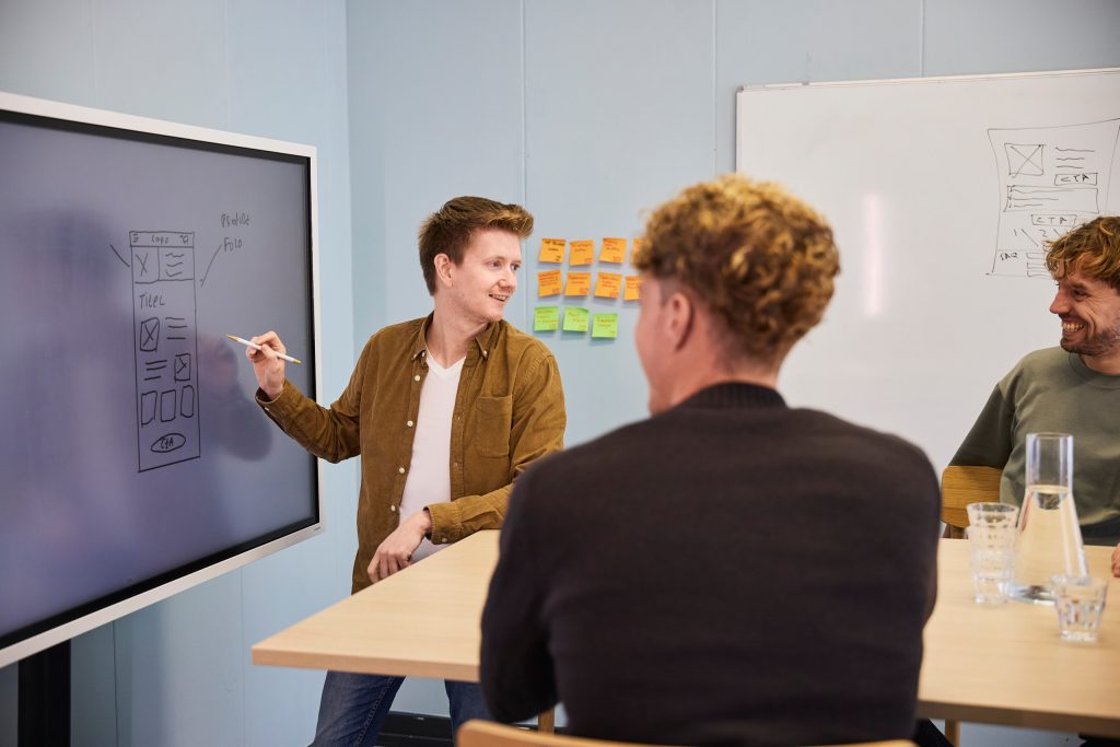 Nooit meer twijfel. Je team ziet direct de grootste conversieblokkers in elke stap van de klantreis.